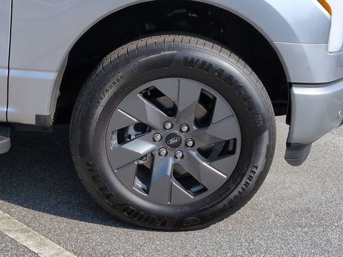 Used 2025 Ford F150 Lightning Flash AWD/4WD image 11