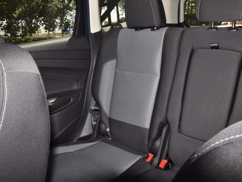 Used 2018 Ford Escape SE FWD image 19