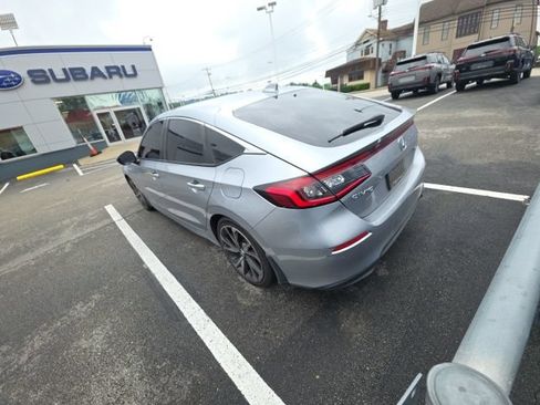 Used 2022 Honda Civic EX-L image 2