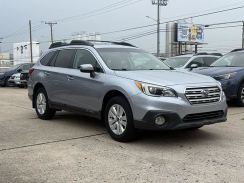 Used 2015 Subaru Outback 2.5i Premium w/ Popular Package #3 AWD/4WD image 2