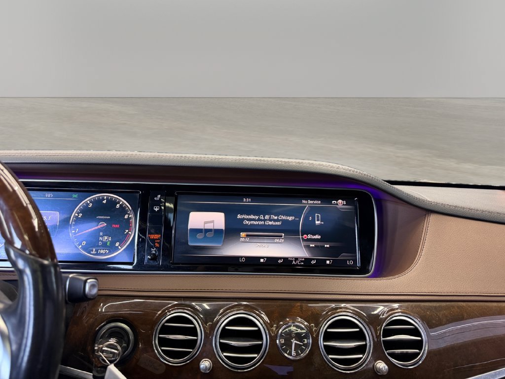 Used 2016 Mercedes-Benz S 550 Sedan image 23