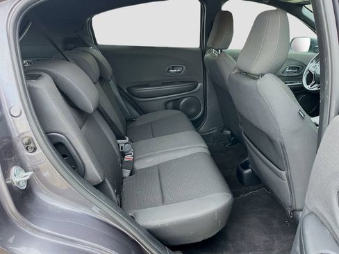 Used 2021 Honda HR-V Sport image 24