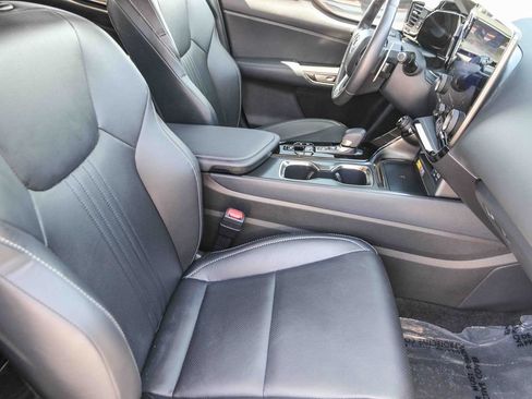 Certified 2025 Lexus NX 350 AWD w/ Premium Package image 18