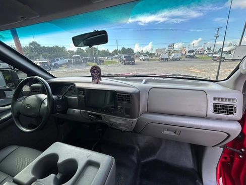 Used 2002 Ford F250 4x4 Regular Cab Super Duty image 15