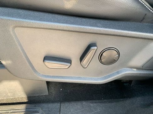 Used 2025 Ford Bronco Outer Banks image 19