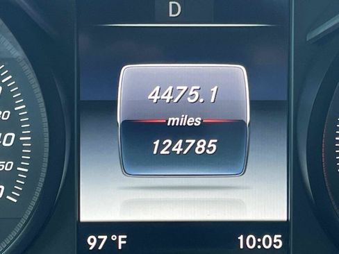 Used 2018 Mercedes-Benz C 300 4MATIC Sedan image 38