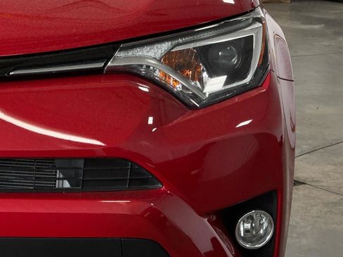 Used 2017 Toyota RAV4 XLE w/ Plus Special Value Package AWD/4WD image 33