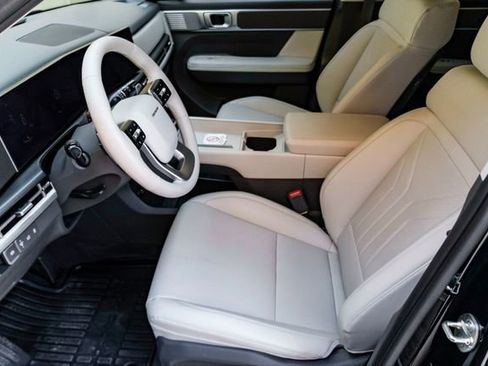 New 2025 Hyundai Santa Fe SEL FWD image 9