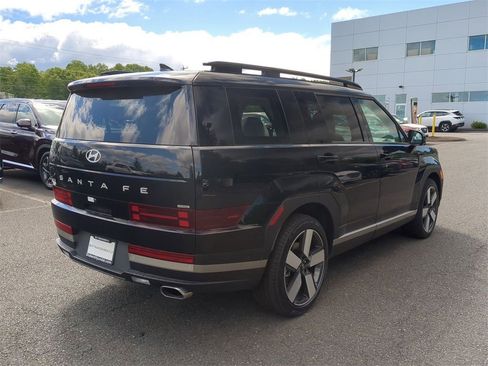 Used 2024 Hyundai Santa Fe Limited image 3