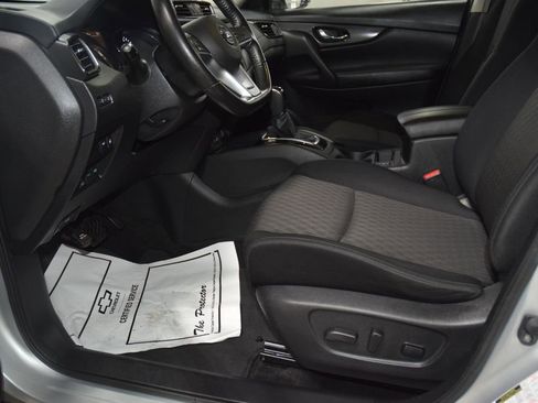 Used 2018 Nissan Rogue SV AWD/4WD image 39