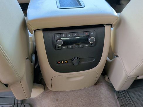Used 2010 GMC Yukon SLT w/ Texas Edition RWD image 18