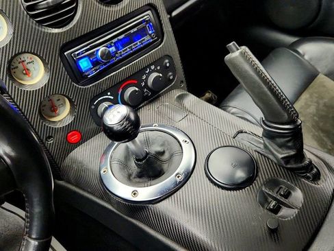Used 2004 Dodge Viper SRT-10 image 16