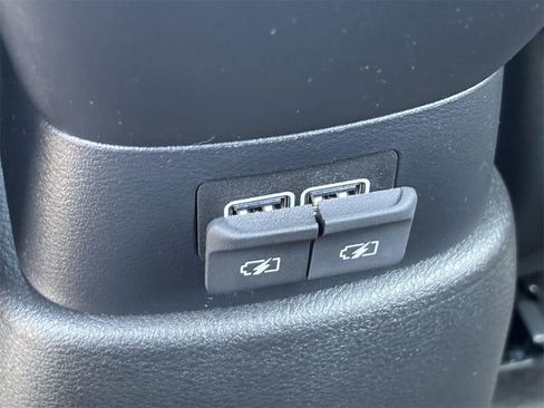 New 2025 Nissan Kicks Play S image 20