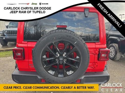 Used 2025 Jeep Wrangler Sahara image 27