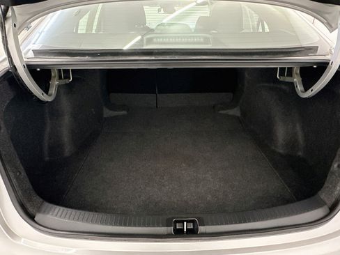 Used 2025 Toyota Corolla LE FWD image 30
