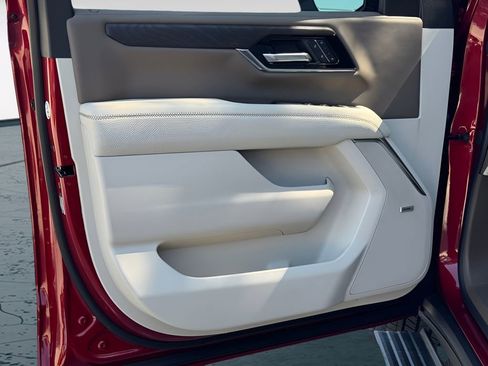 New 2026 GMC Yukon XL Denali w/ Denali Reserve Package AWD/4WD image 13