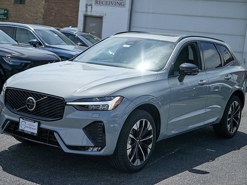 New 2026 Volvo XC60 B5 Plus w/ Climate Package PRO AWD/4WD image 6