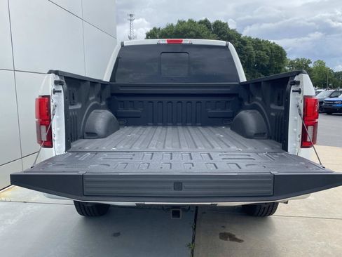 Used 2020 Ford F150 Lariat w/ Equipment Group 502A Luxury AWD/4WD image 7