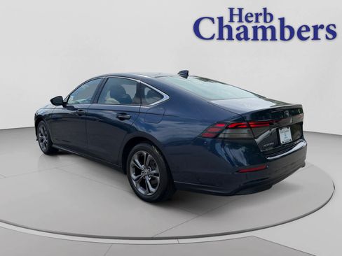Used 2023 Honda Accord EX image 3