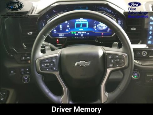 Used 2023 Chevrolet Silverado 1500 ZR2 w/ Technology Package image 27