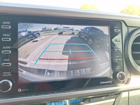 Used 2022 Toyota Tacoma SR5 image 28