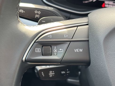 Used 2025 Audi Q5 2.0T Premium image 18