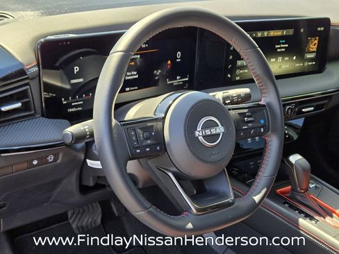 Used 2025 Nissan Kicks SR FWD image 22
