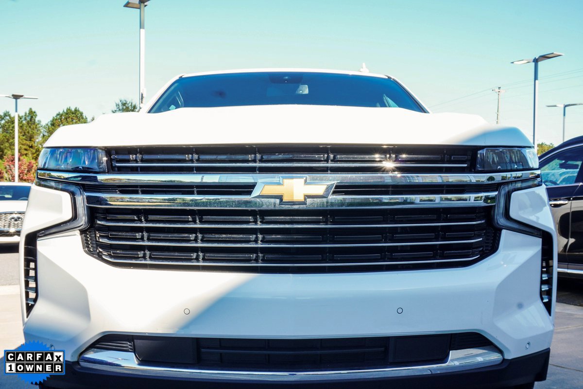 Used 2024 Chevrolet Suburban LT RWD image 6