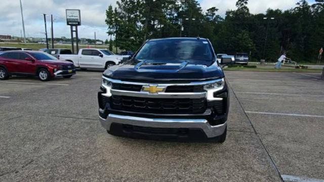 Used 2023 Chevrolet Silverado 1500 LT AWD/4WD image 2