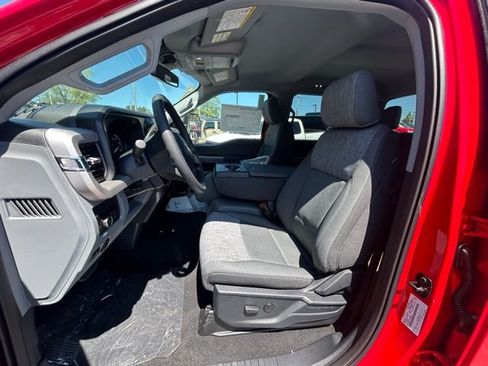 New 2025 Ford F550 4x4 Crew Cab w/ XLT Value Package image 11