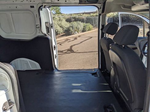 Used 2018 Ford Transit Connect XLT FWD image 21