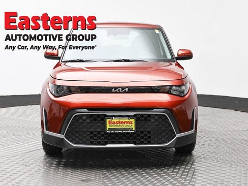 Used 2023 Kia Soul LX w/ Option Group 015 image 2