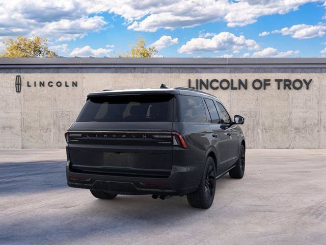 New 2026 Lincoln Navigator Reserve w/ Jet Appearance Package AWD/4WD image 8