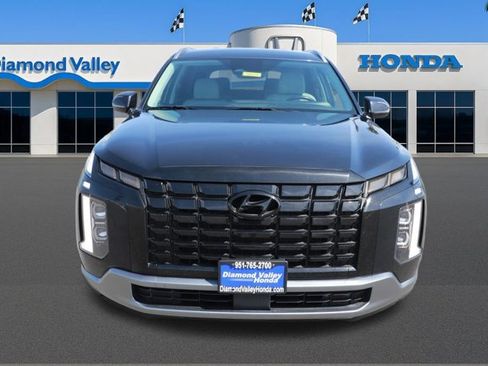 Used 2024 Hyundai Palisade SEL image 2