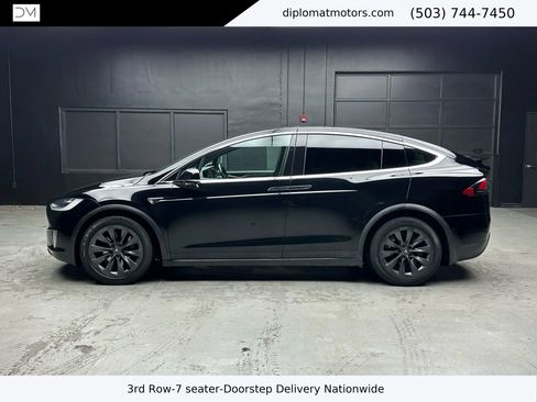 Used 2019 Tesla Model X 75D image 4