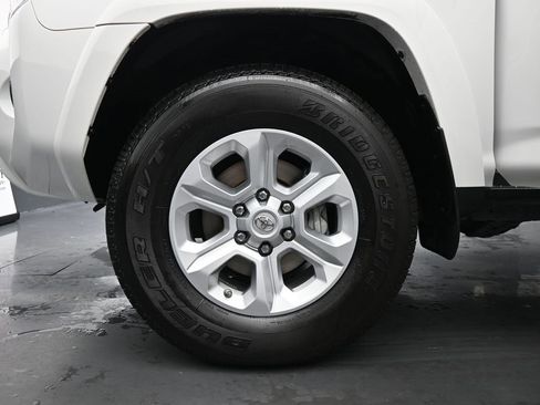 Used 2021 Toyota 4Runner SR5 image 4