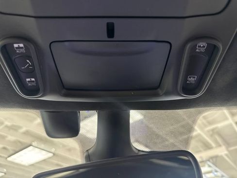 Used 2022 Chrysler Pacifica Pinnacle AWD/4WD image 55