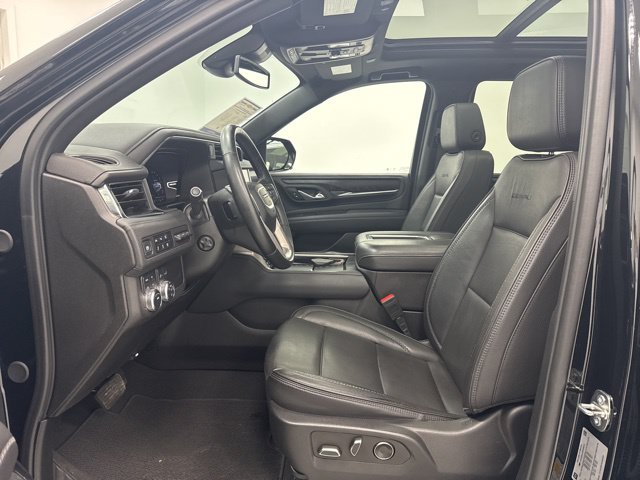 Used 2024 GMC Yukon Denali AWD/4WD image 25