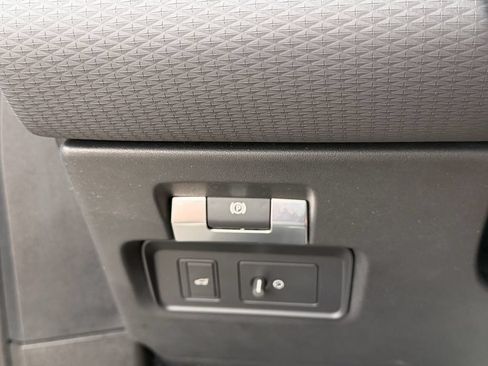 Used 2023 Land Rover Range Rover Evoque R-Dynamic S AWD/4WD image 27