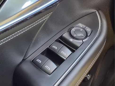 Used 2023 Buick Envision Preferred AWD/4WD image 18