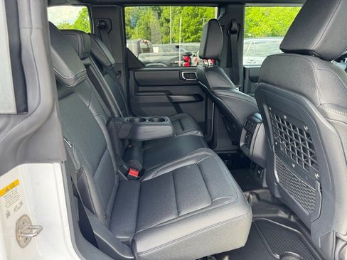 New 2025 Ford Bronco Badlands image 28