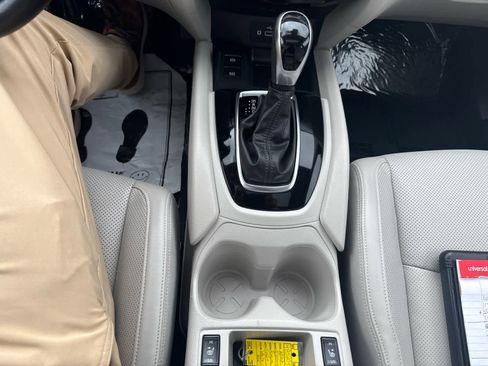 Used 2022 Nissan Rogue Sport SL w/ Premium Package image 21