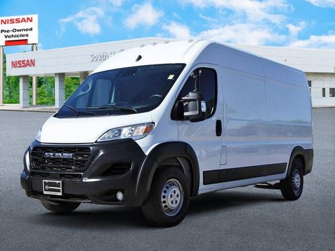 Used 2024 RAM ProMaster 2500 w/ Convenience Group image 2