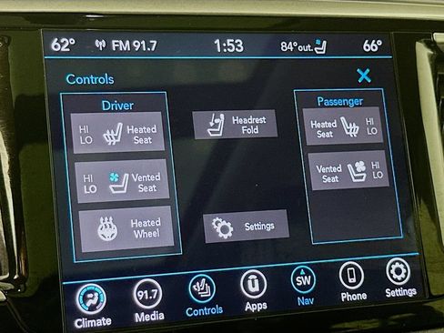 Used 2019 Chrysler Pacifica Limited FWD image 28