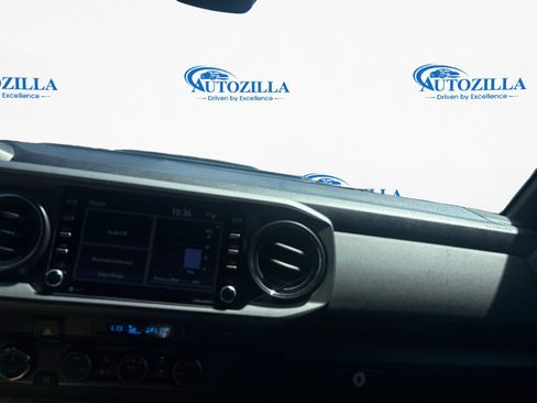 Used 2023 Toyota Tacoma 4x4 Double Cab image 11