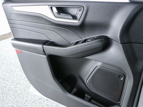 Used 2022 Ford Escape SE FWD image 21