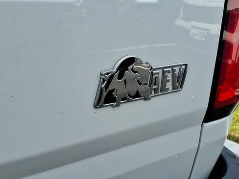 Used 2022 Chevrolet Colorado ZR2 w/ Colorado ZR2 Bison Edition AWD/4WD image 23