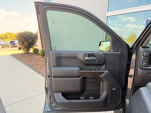 Used 2020 Chevrolet Silverado 1500 RST AWD/4WD image 24