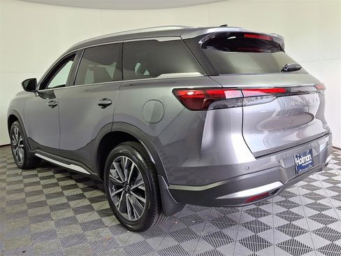 New 2026 INFINITI QX60 Luxe image 9