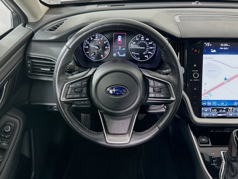 Used 2025 Subaru Outback Premium image 17